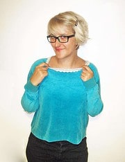Ein Pullover mit Häkeldetails
