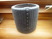 Blumentopfüberzug aus altem Pullover nähen