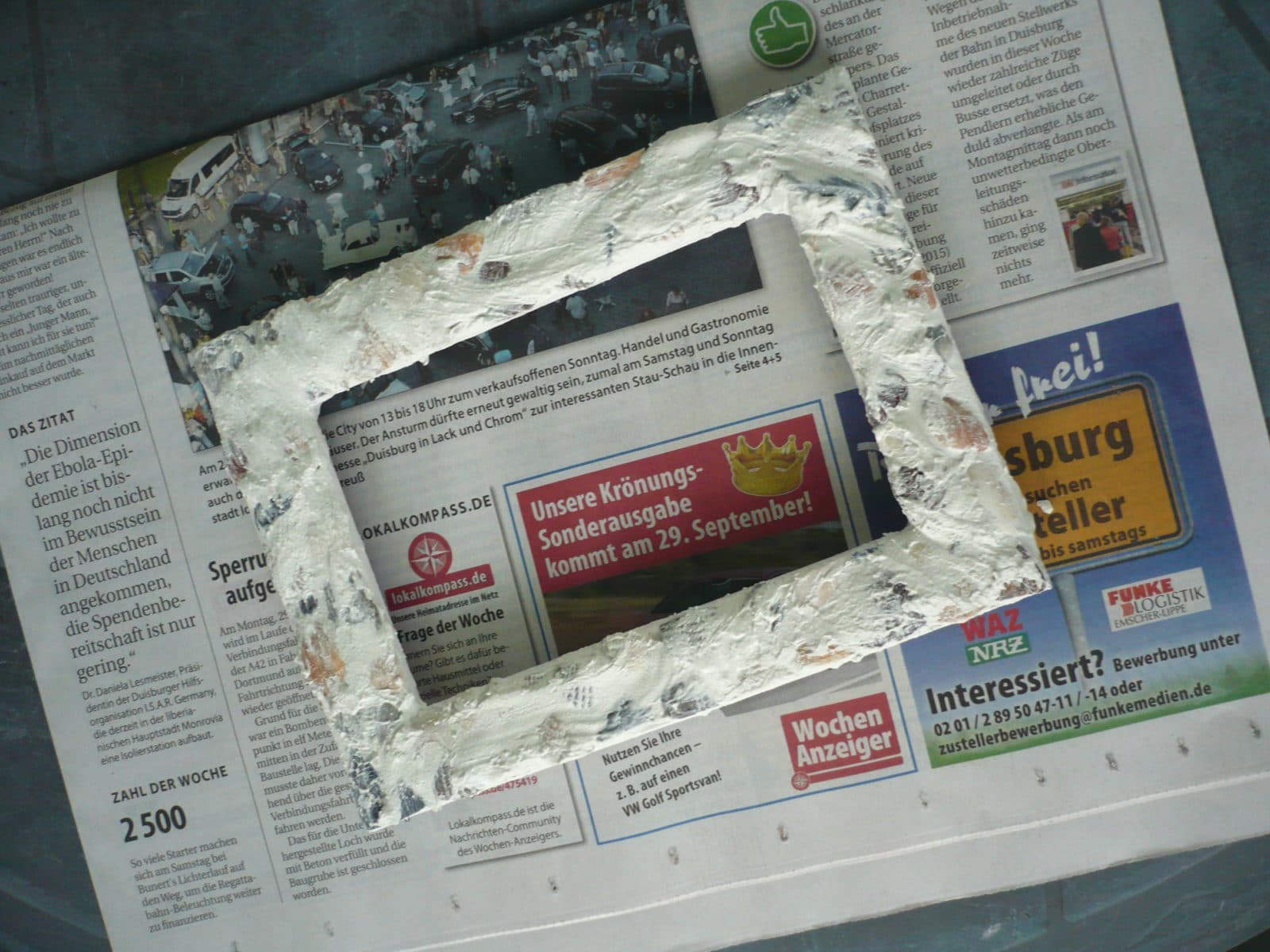 Ein Bilderrahmen mit Muschel-Mosaik