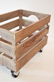 Küchenstopp #4: Weinkiste auf Rollen