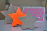 Neonsterne aus Beton