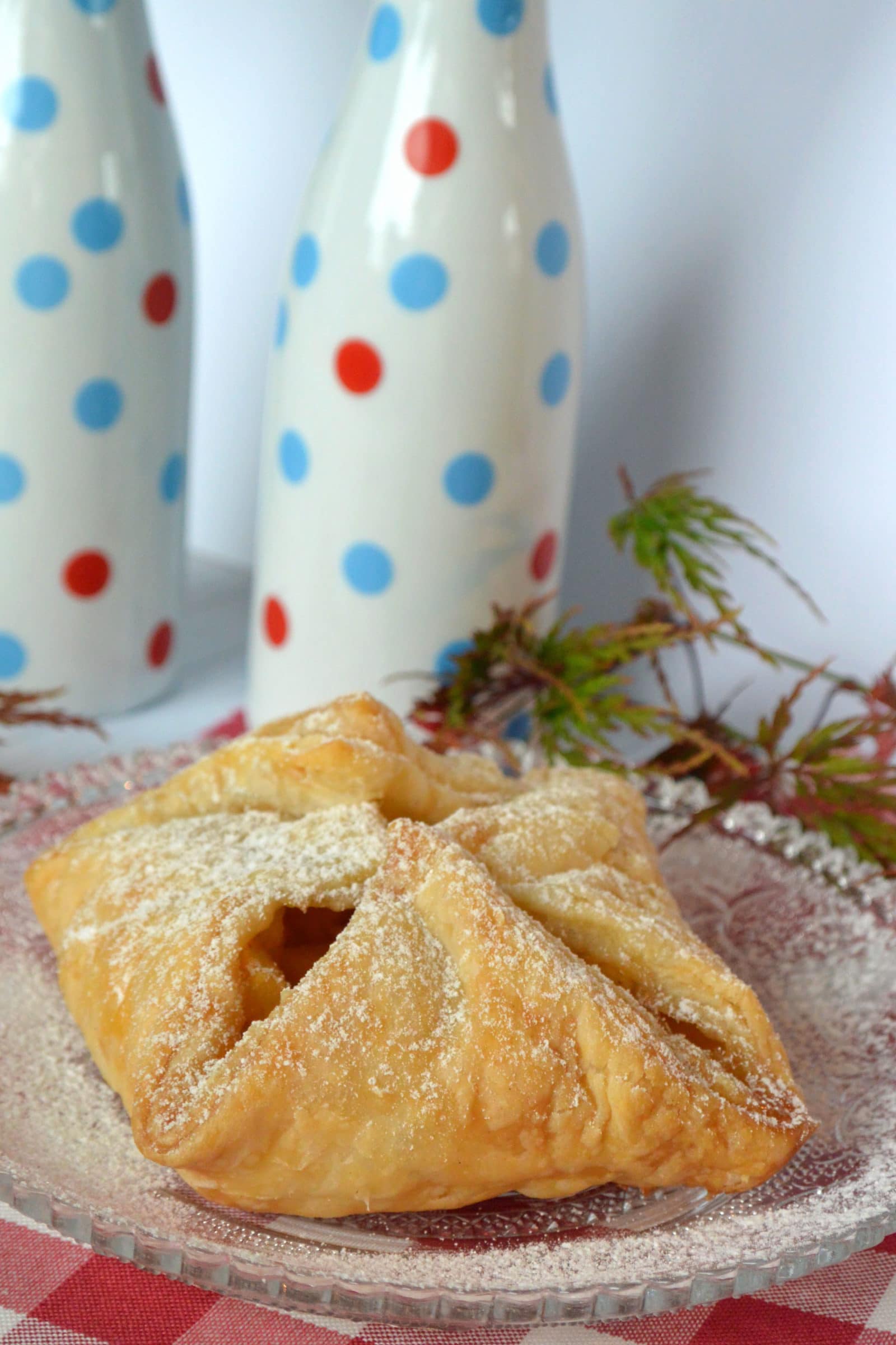 Süße Apfeltaschen mit Zimt & Zucker