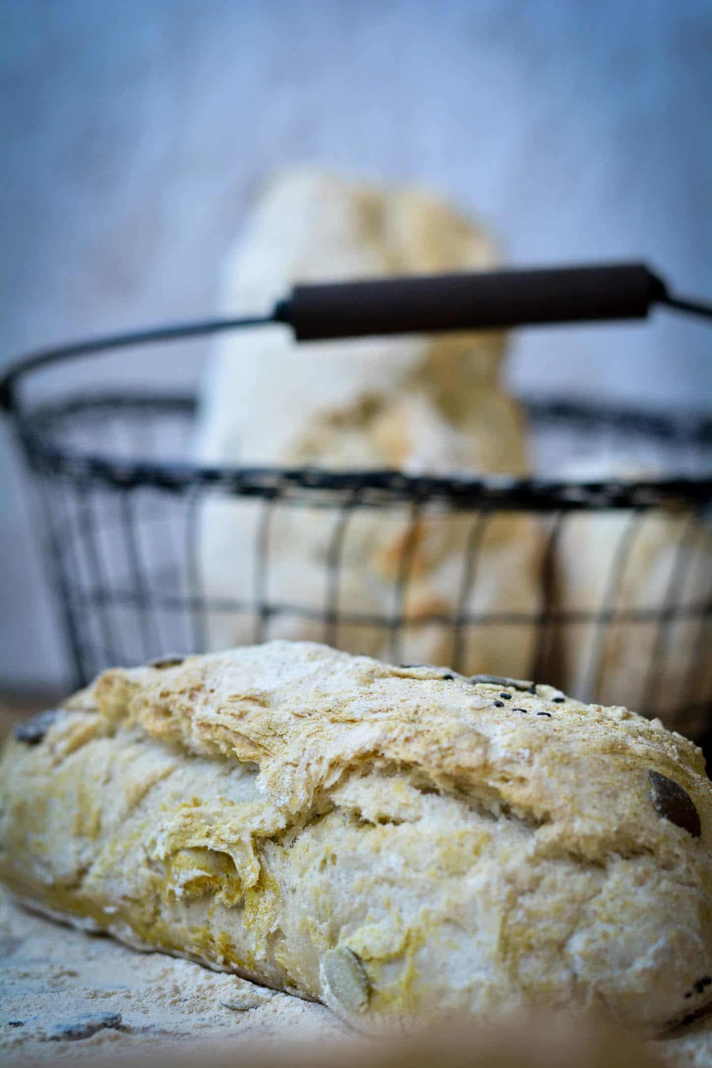 Curry-Kürbiskern-Baguette frisch aus dem Ofen…