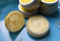 Zitronen-Meersalz-Peeling