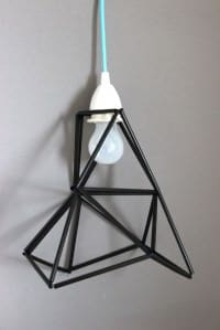 DIY – Geometrische Lampe aus Plastikrohren