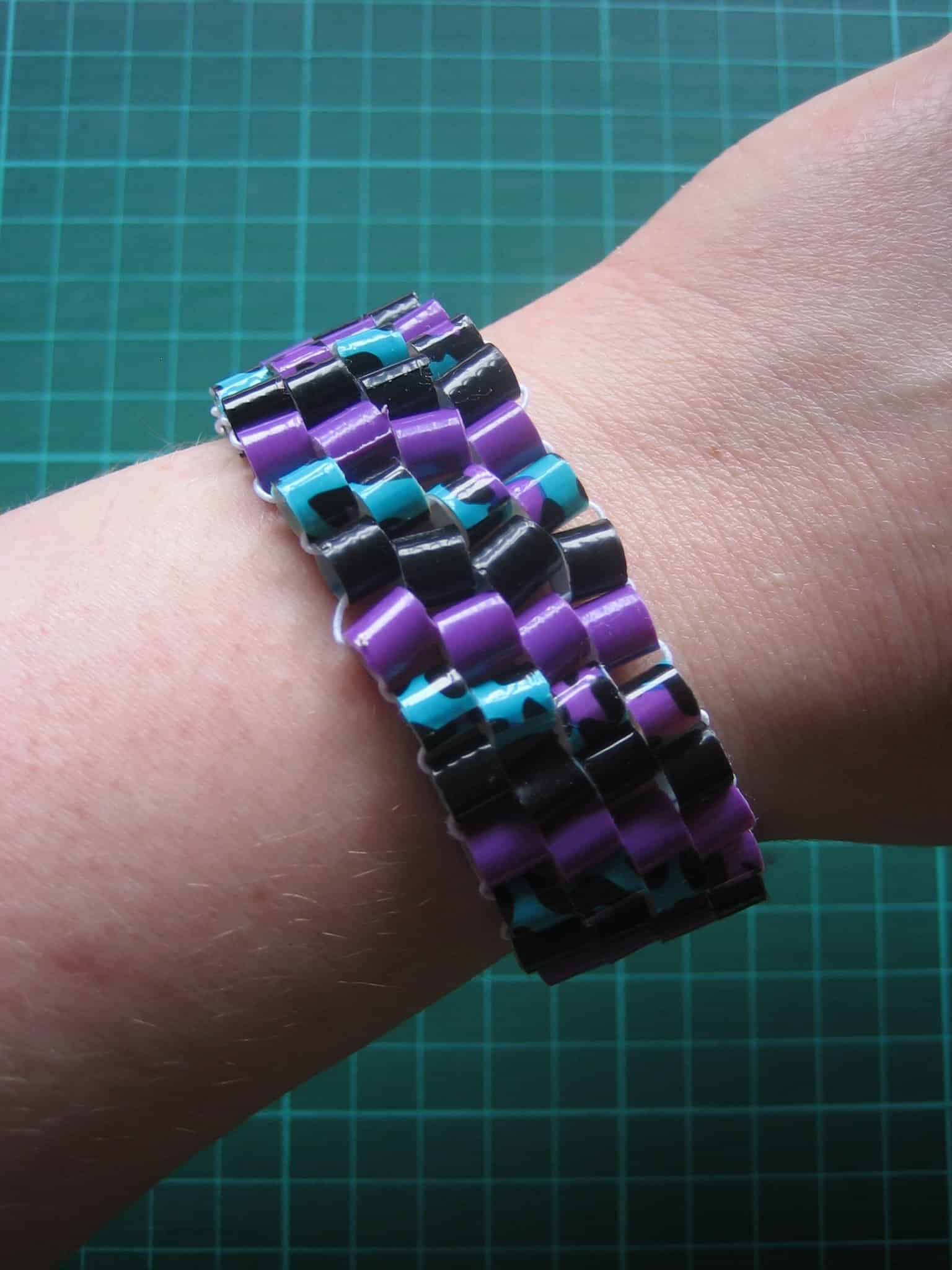 Armband aus Duck Tape