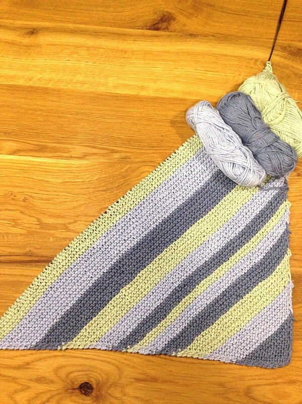 Eine Decke Mit Diagonalstreifen Stricken Handmade Kultur