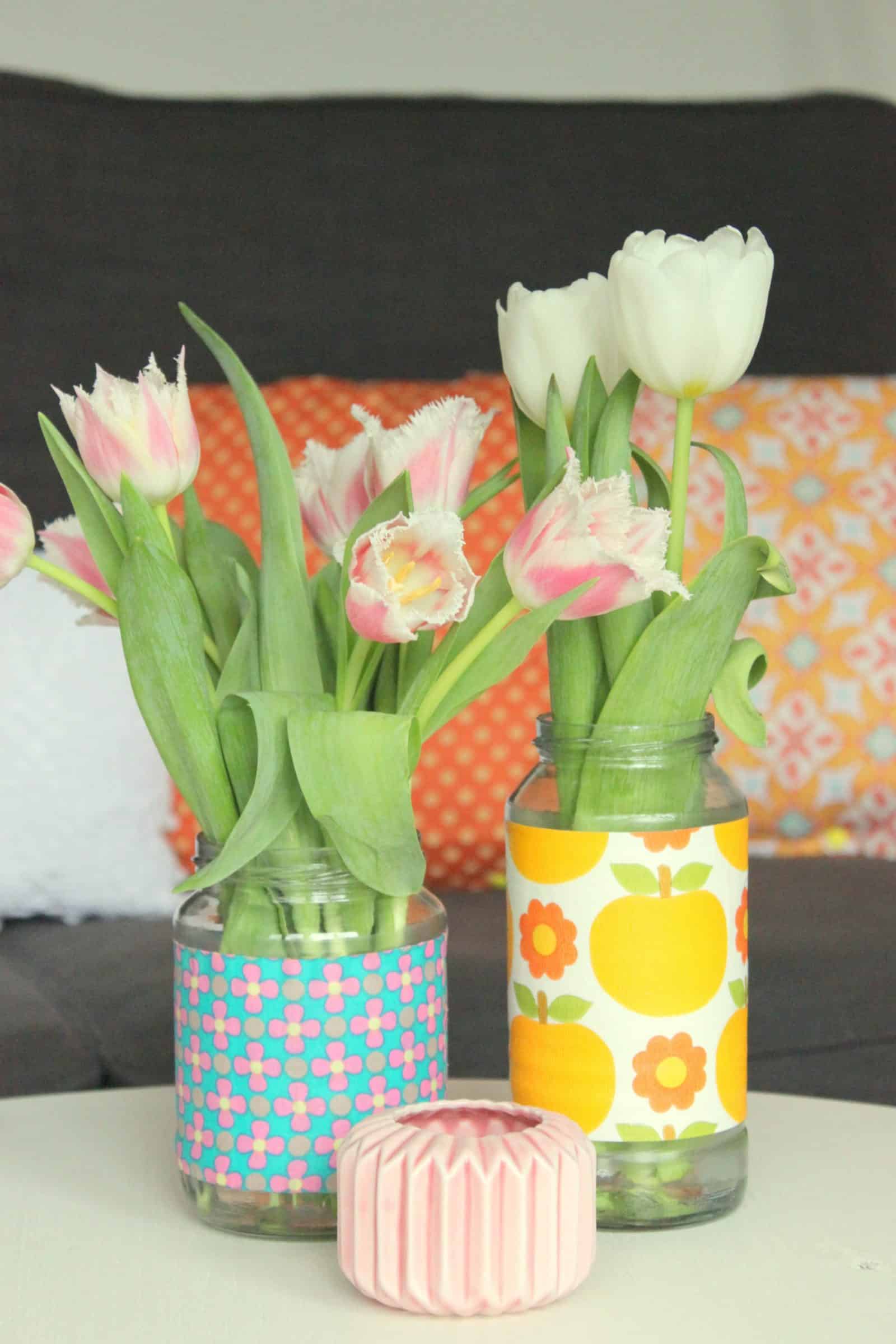 DIY – schnell und günstig neue Vasen basteln