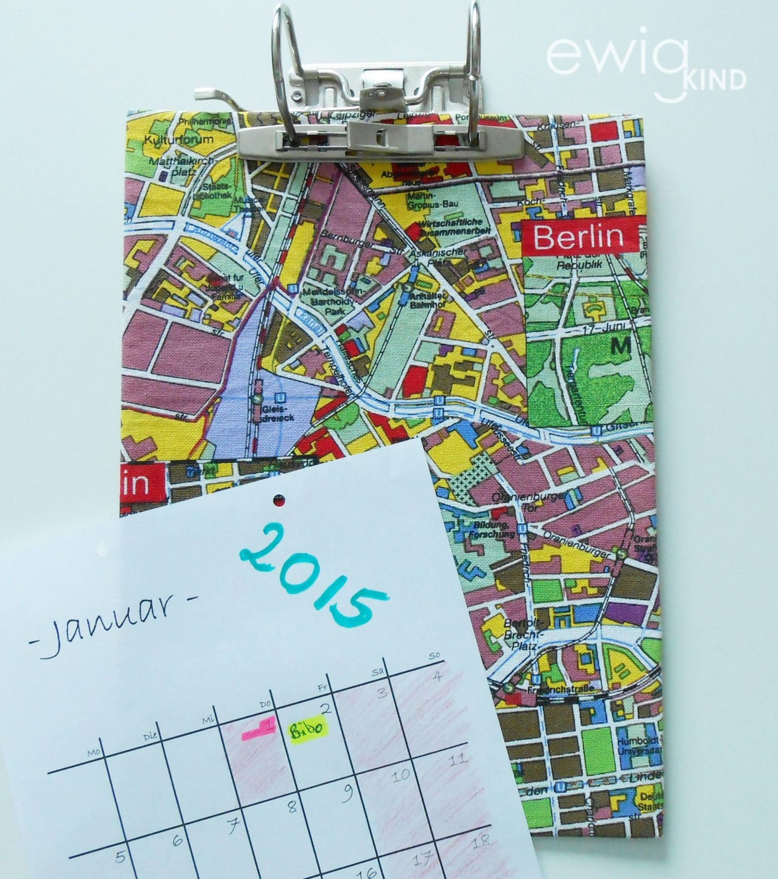 Schneller Kalender aus altem Aktenordner