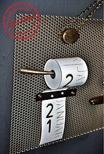 Kalender und Notizen in Messing