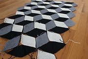 Geometrische Häkeldecke mit 3D-Effekt