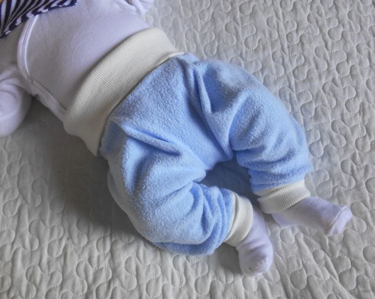 Nähanleitung + Schnittmuster für Babyhose „Yogi“
