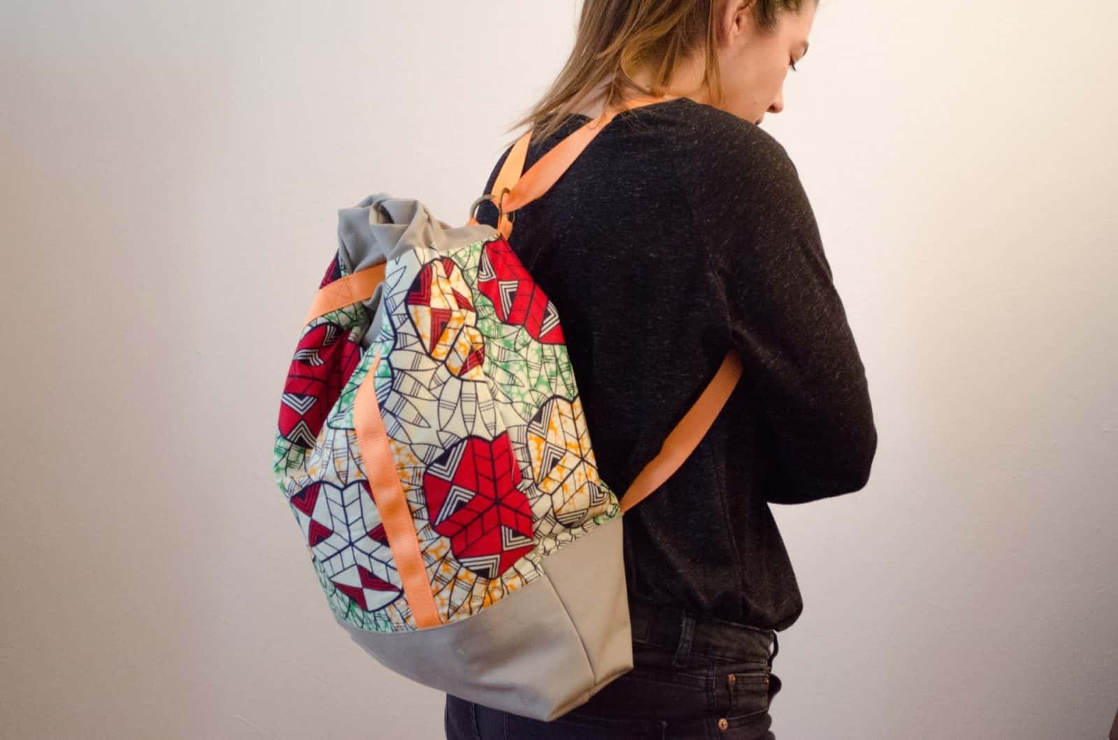 2 in 1. Rucksack und Handtasche.