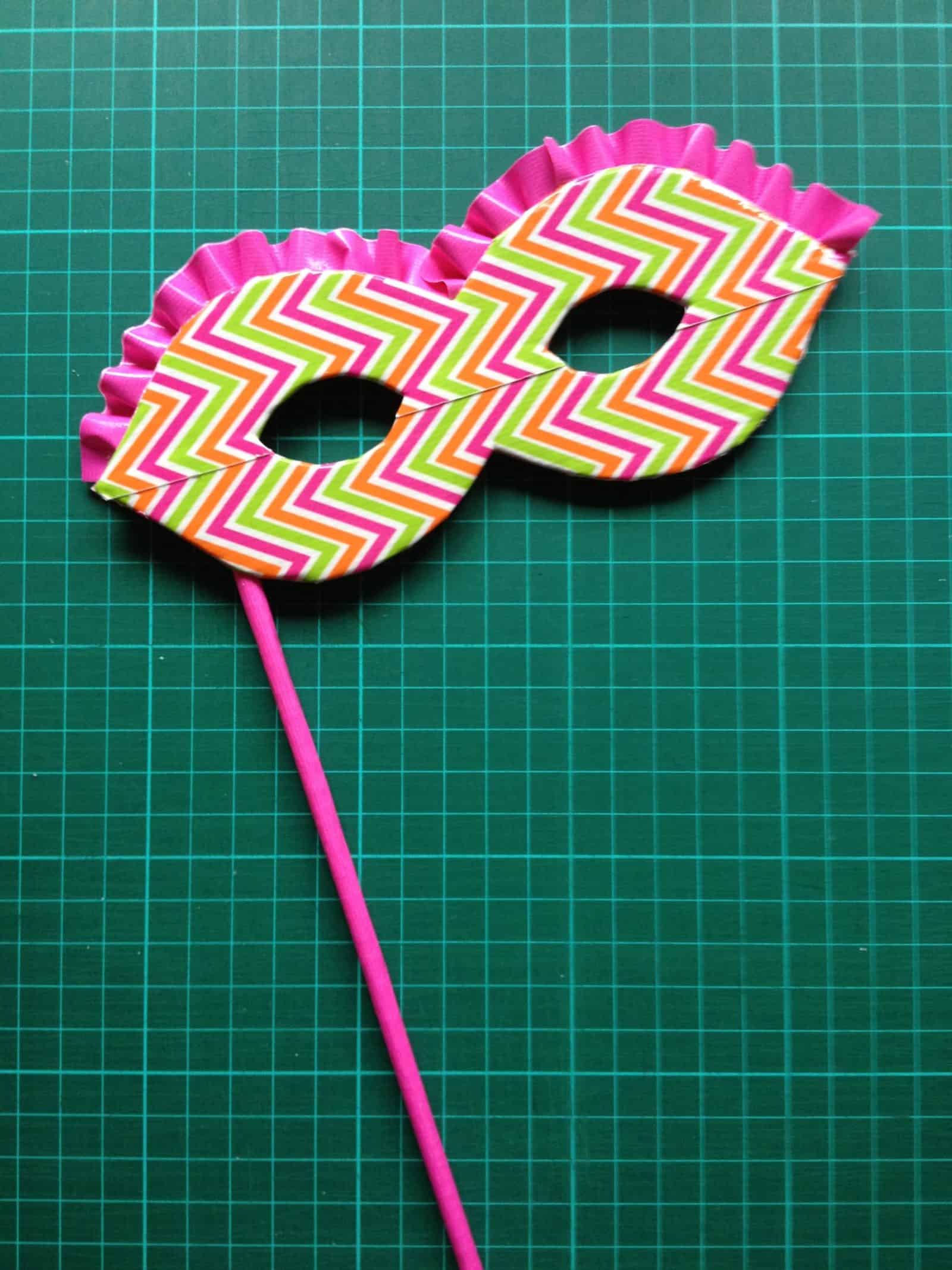 Stabmaske aus Duck Tape