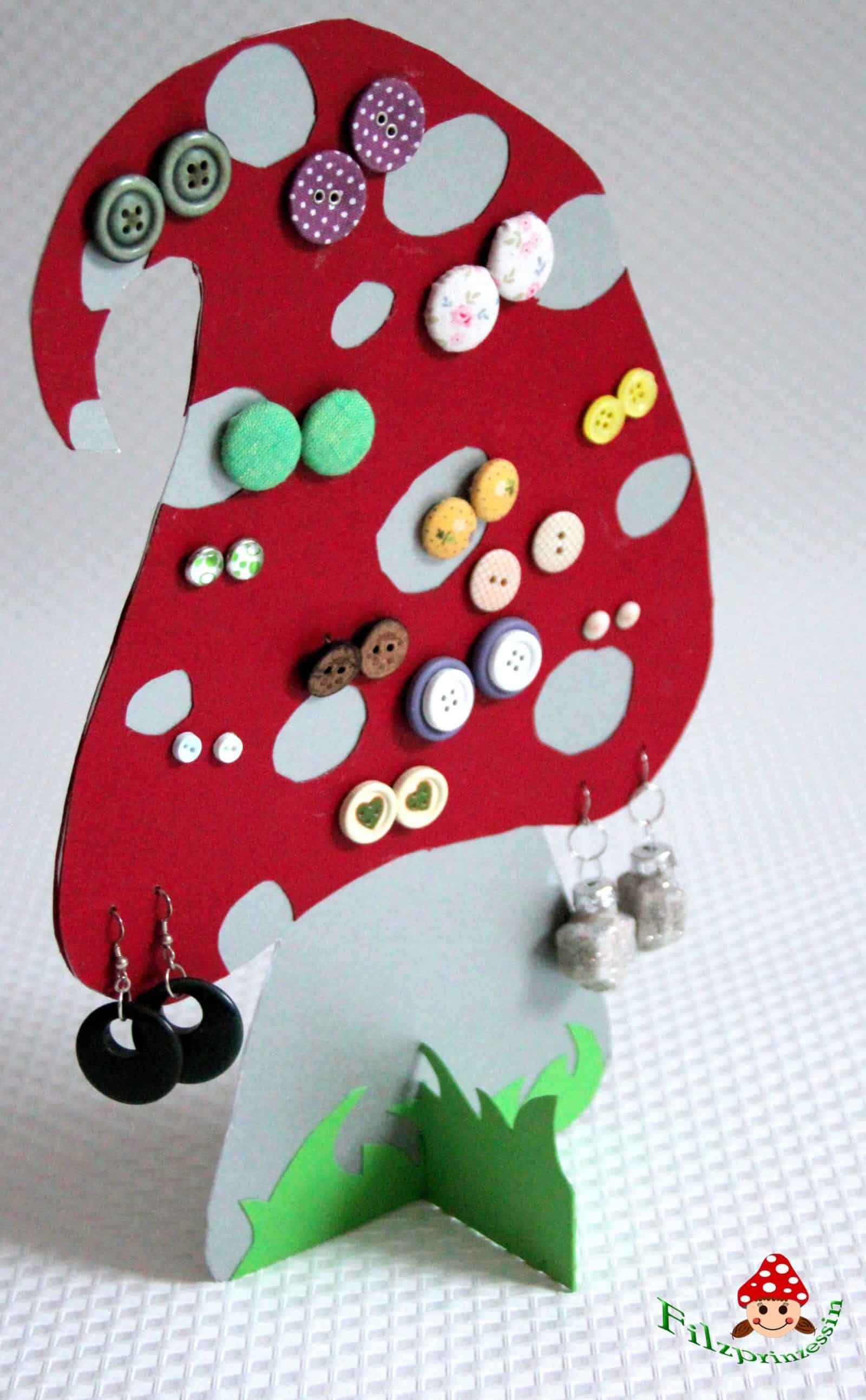 DIY Ohrringhalter aus Papier