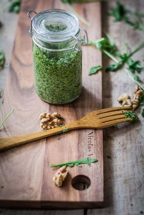 Geschenke aus der Küche: Rucola-Walnuss-Pesto