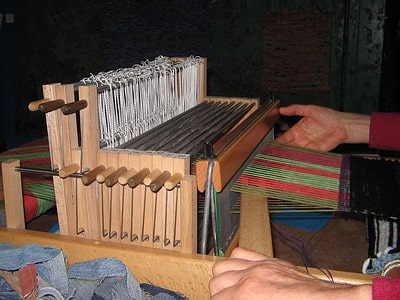 Schnupperweben und Stricklieseln im Rahmen der Europäischen Tage des Kunsthandwerks Schnupperweben und Stricklieseln im Rahmen der Europäischen Tage des Kunsthandwerks