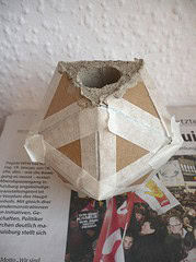 Beton-Kerzenständer