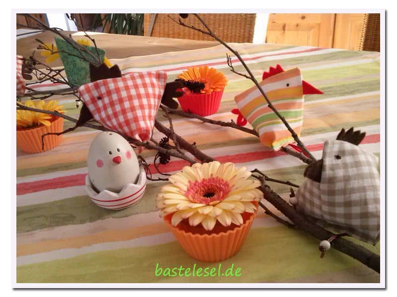 Hühner für den Ostertisch