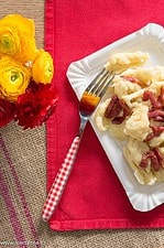„Kniddelen“ (Luxemburger Mehlknödel)
