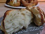 Laugenbrötchen – Laugenbrezel – Laugenknoten