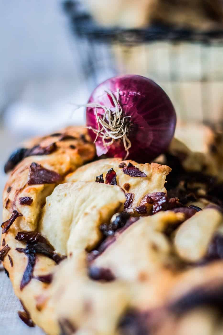 Selbstgemachter Zwiebelzopf (Partyfood hausgemacht!)