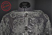 Transparente bestickte Regenjacke