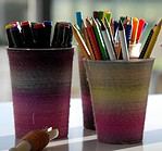 Upcycling aus Joghurtbechern und Wolle - Stifteköcher