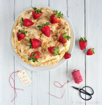 Erdbeersahne-Baiser Torte