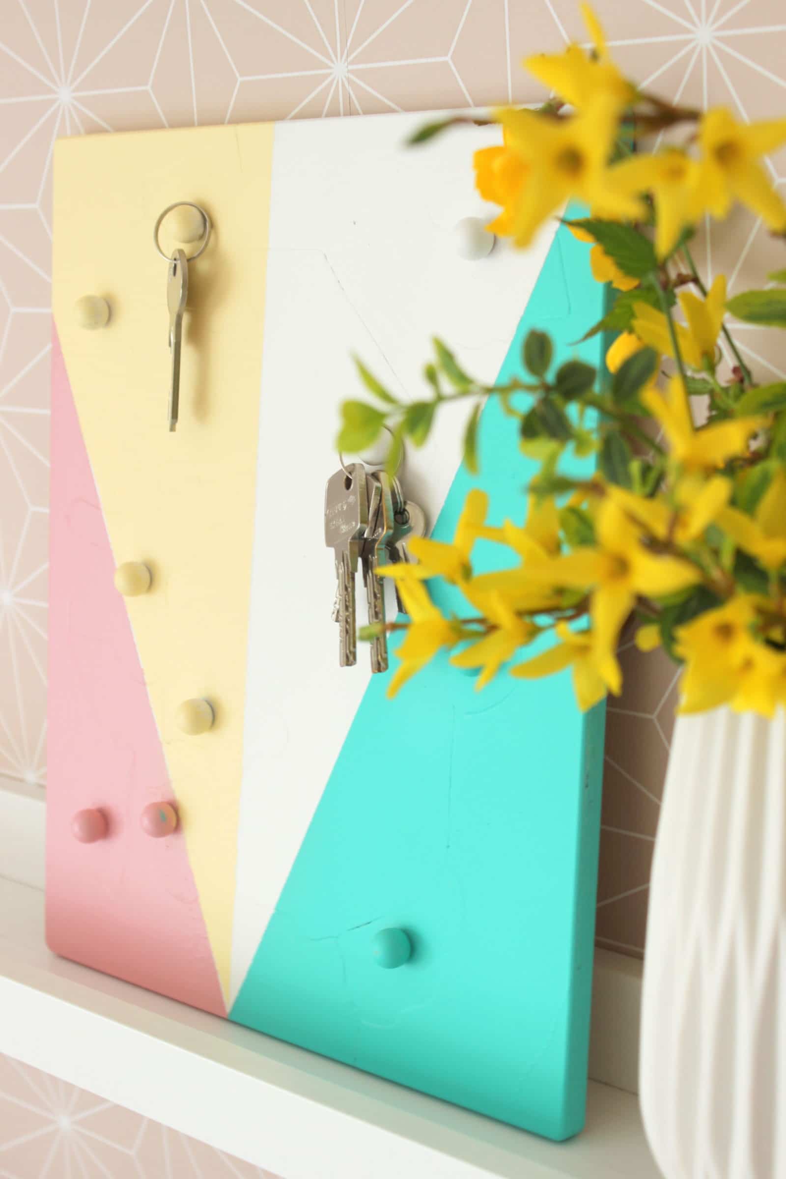 Upcycling – aus einem Holzpuzzle wird ein Hakenboard