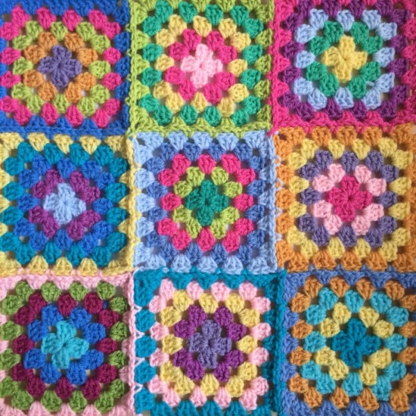 Easy Peasy Basic Granny Square Muster & "Join as you go"-Methode