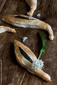 Gefüllte Bärlauch-Blätterteig-Blätter ... soooo lecker!