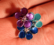 Ring mit filigranen Blüten