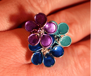 Ring mit filigranen Blüten