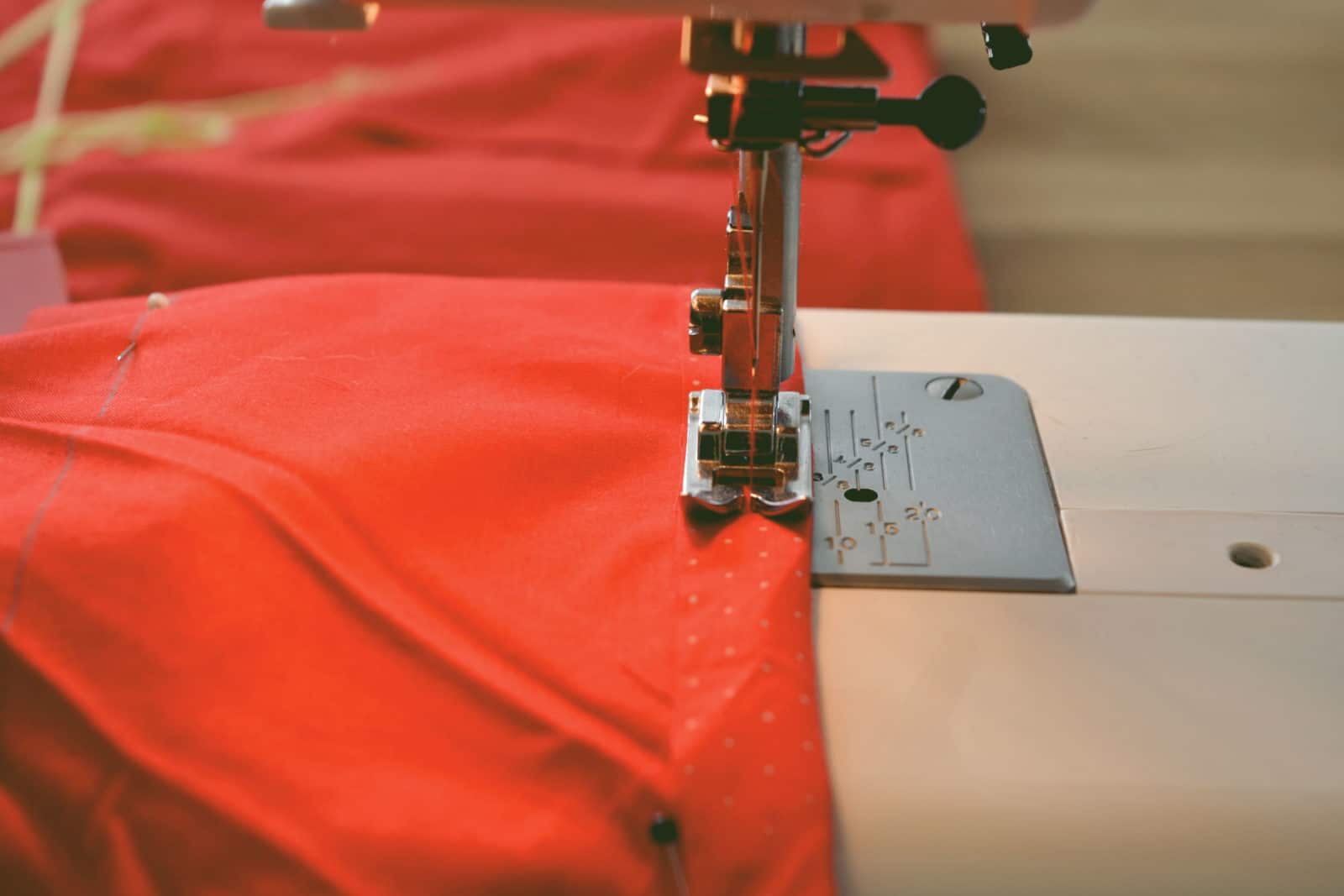 Upcycling-DIY: Umge-Buch-t! … Außen verrückt, innen ein Notizbuch.