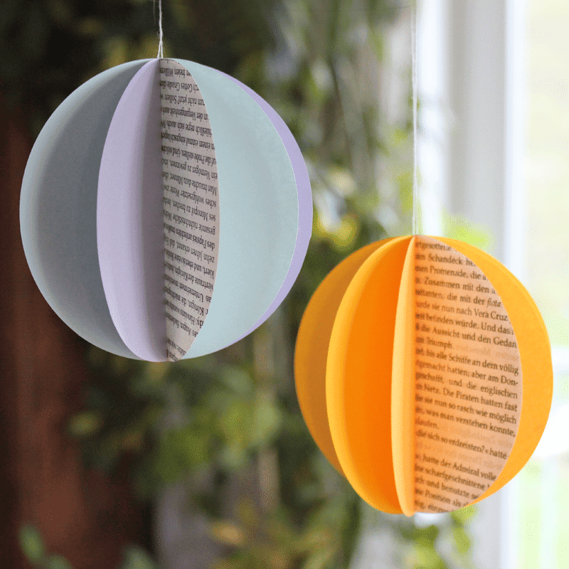 Upcycling Frühlingsdekoration: bunte Papier-Kugeln