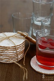 [DIY] Maritime Glas-Untersetzer mit Sand