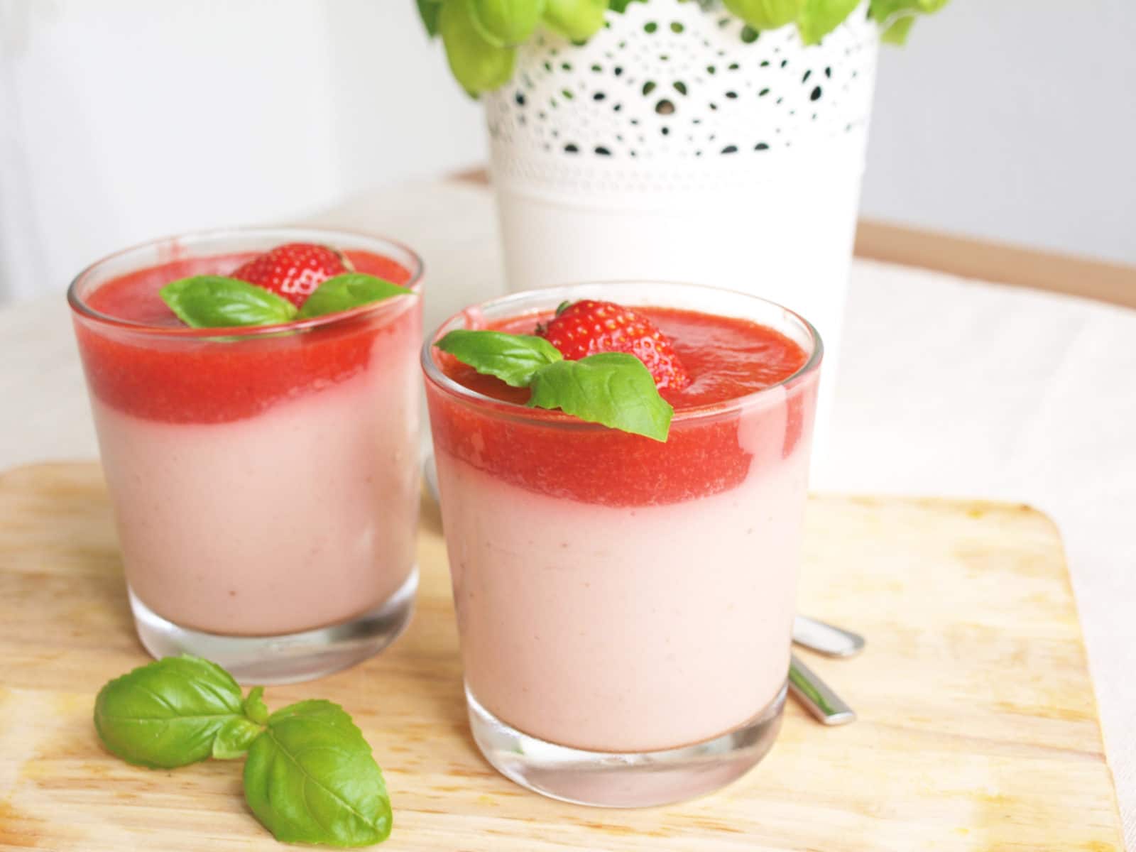 Erdbeer-Basilikum-Pudding