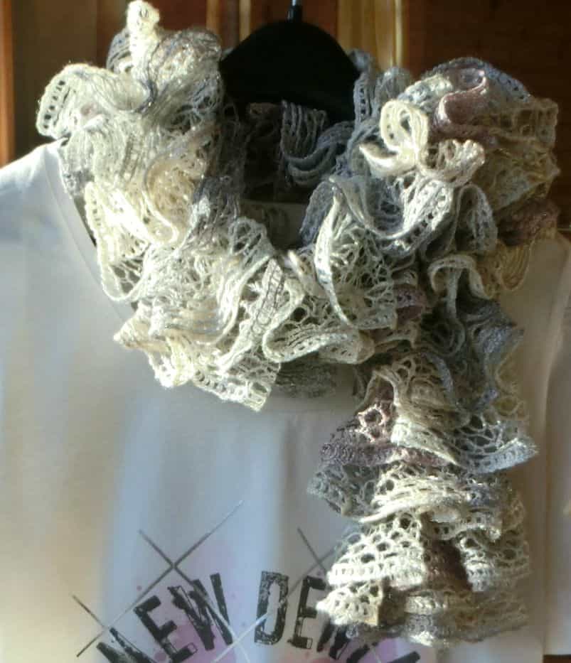 Frilly-Rüschenschal
