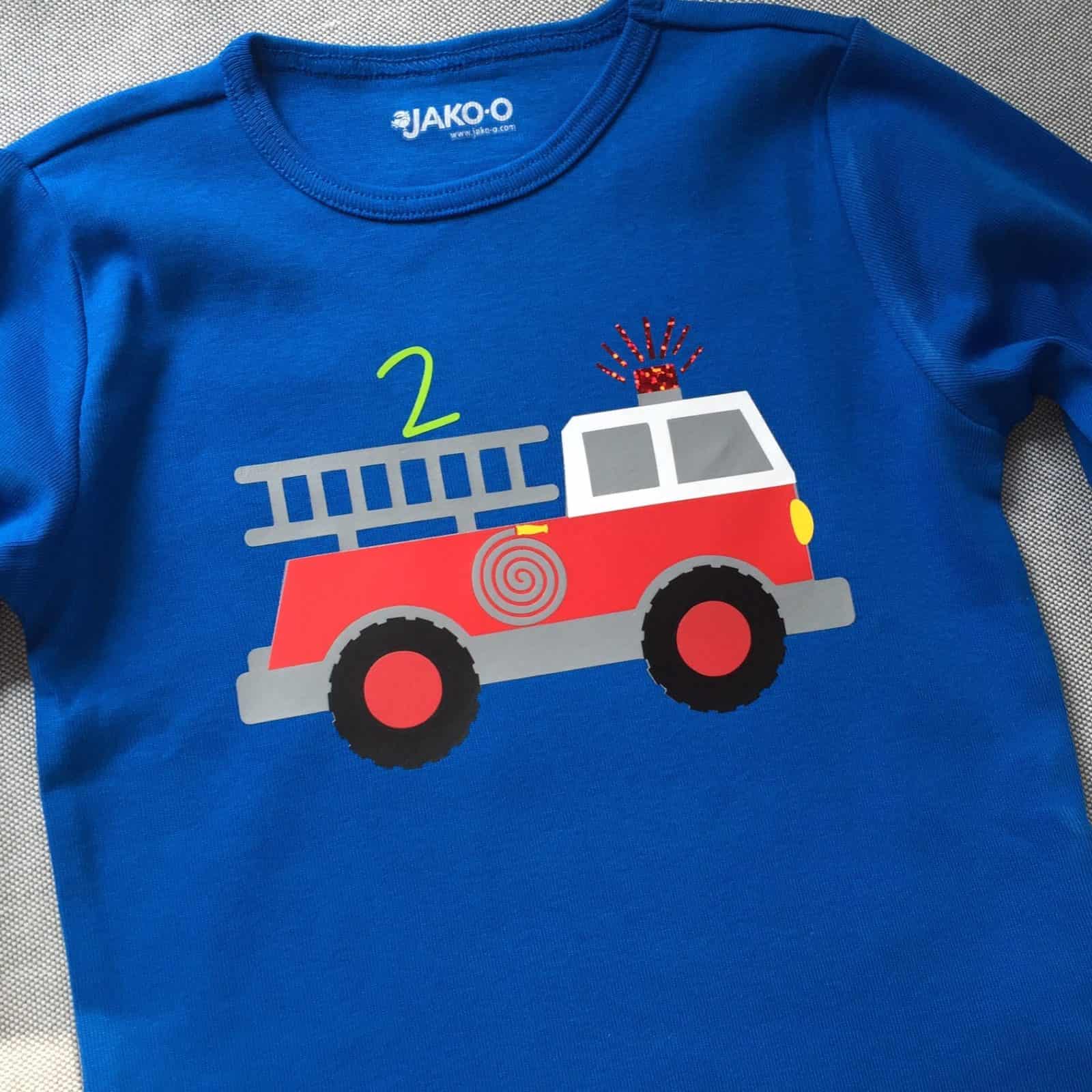 [ tutorial ] Mehrfarbiges Plotten Geburtstagsshirt Tatütata Feuerwehr