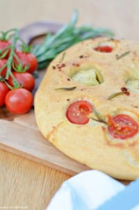 Fougasse mit Tomaten und Artischocken von den [Foodistas]