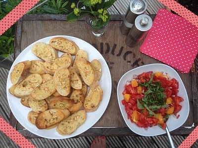 Bruschetta mit Orangen