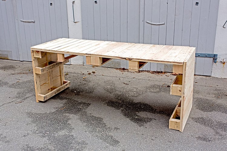 Gartentisch aus Paletten