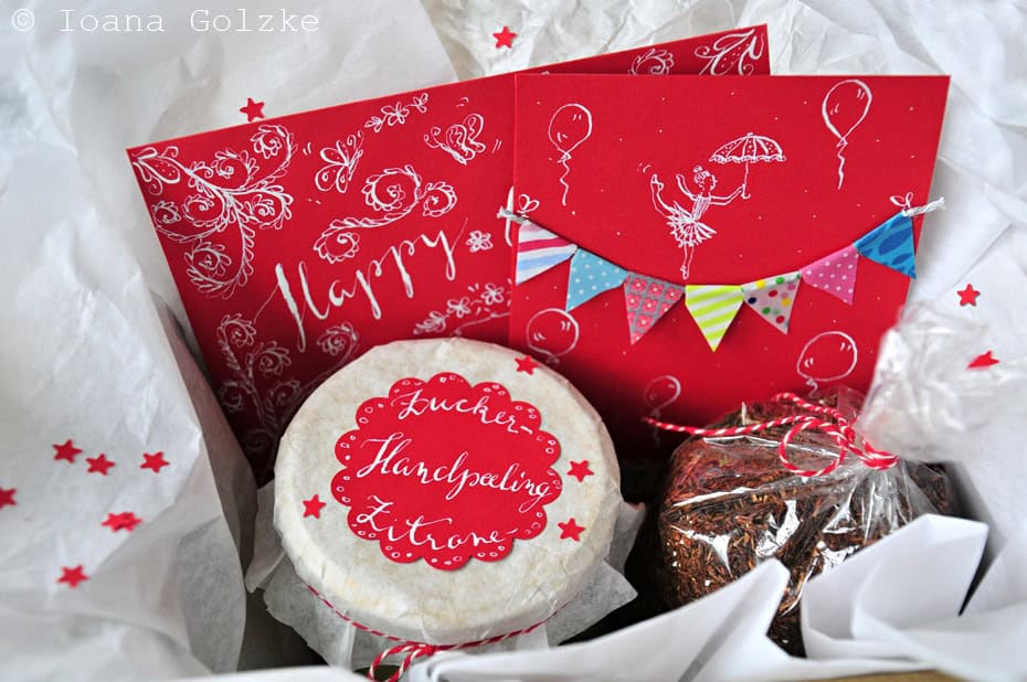Lettering: Geburtstagskarte, Umschlag und Geschenk