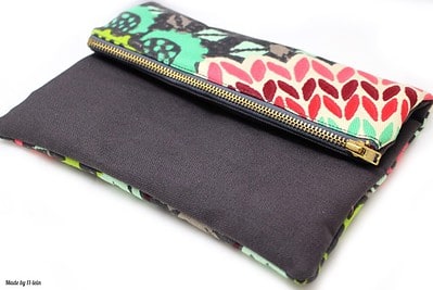 Bunte Foldover-Clutch