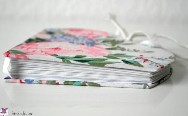 Herzbuch basteln als Poesiealbum oder Hochzeitsbuch