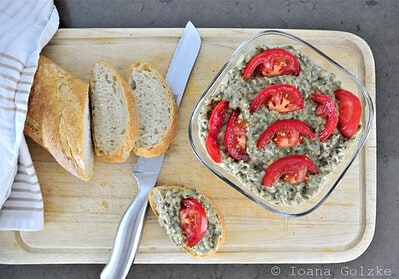 Rumänischer Auberginensalat