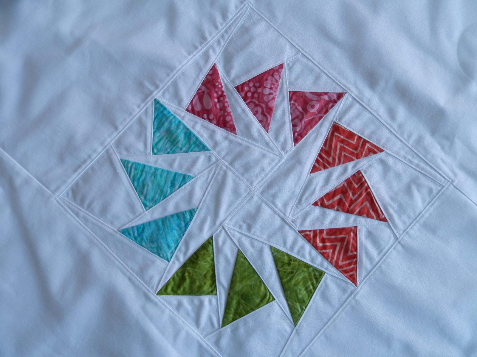 A Circle of Geese – eine „bunte“ Tischdecke und ein Nähtrick