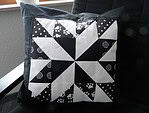 Patchwork Sternkissen – Lone Star black and white