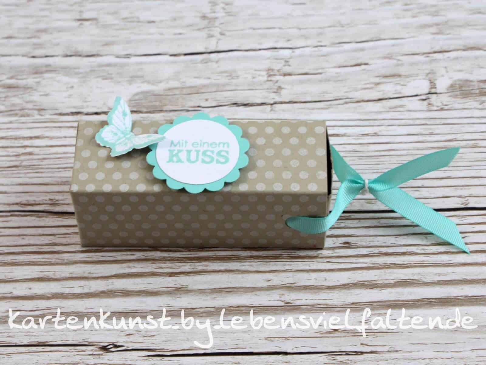 Lippenstift – Ziehverpackung /Box – tolles, kleines Geschenk für die Frau